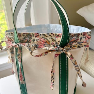 SMALL Custom Boat and Tote Insert (tote not included)