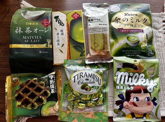 Japanese Matcha Gift Box – 7 Green Tea Snacks & Sweets From Japan