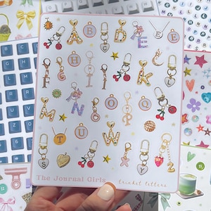 Lettres autocollantes bibelots • Lettres à breloques et porte-clés • Autocollants alphabet pour journal indésirable • Fournitures pour scrapbooking • Esthétique astucieuse •