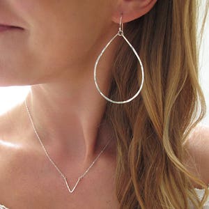 Gold Hoop Earrings // Large Teardrop Hoop Earrings / 14K Gold Fill Hammered Tear Drop Hoops / Silver Hoop Earring / Rose Gold Hoop Earring