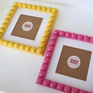 Custom 6x6 Glossy Lacquered Hand Painted Bobbin Bobble Frame