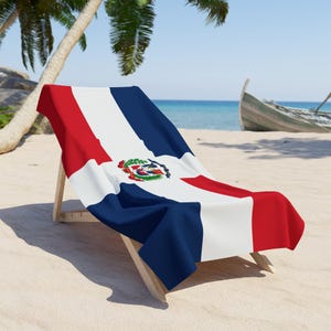 Dominikanska republikens flagga strandhandduk | Badhandduk med vapensköld