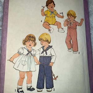 Vintage 1970s UNCUT Simplicity 8813 Vintage Toddler Sailor Dress / Shorts Set Sewing Pattern – Size 2