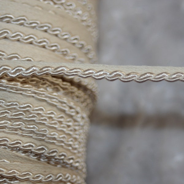 10 yards Tan Cream Off white cotton Lip Cord Piping sewing NON stretch Trim 5/16" wide