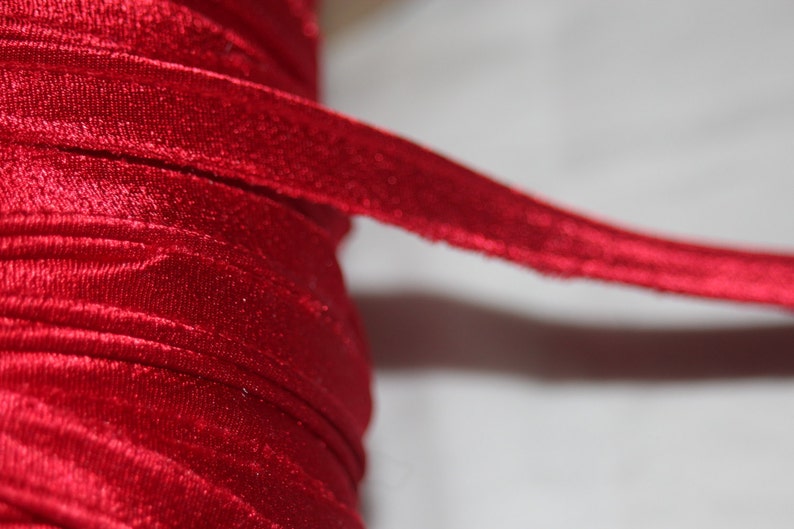 5 yards cherry red iridescent lip Cord Piping upholstery Trim 1//8/" 3//8/" wide