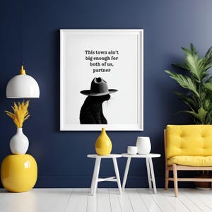Impresión digital de gato vaquero de dibujos animados minimalista en blanco y negro, divertido arte de pared de gato occidental, sombrero de vaquero, póster de gato del salvaje oeste, gato campestre
