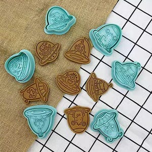 Aliens in spaceships Cookie Cutters fondant embossers mould for baking birthday cake or biscuit 6 piece set