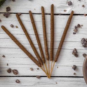 Meditate Incense - Benzoin, Dragon's Blood and White Sandalwood - 6, 12 or 60 Organic Herbal Resin Incense Sticks - Deep Rich Natural Scent