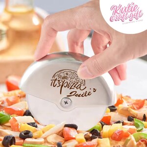 Gepersonaliseerde roestvrijstalen pizzasnijder| Cadeau voor haar| Cadeau voor Moederdag