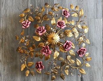 Lámpara de techo de pan de oro con rosas de cerámica y cristales, 6 luces