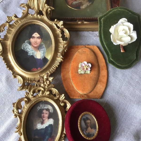 Lot of vintage portraits, velvet frames and porcelain roses, Vintage Italian Madonna picture with green velvet ornate wood frame