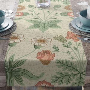 Copy of William Morris Table Runner,   Spring Table Runner,  Arts & Crafts Botanical Design, Cottagecore  William Morris Daisy Print