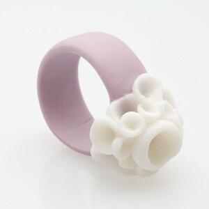 Purple Ceramic Cocktail Ring with White Porcelain Flowers Baja image 3