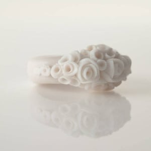 Porcelain Flower Ring, Ivory Ecru with White Roses Farnham image 1