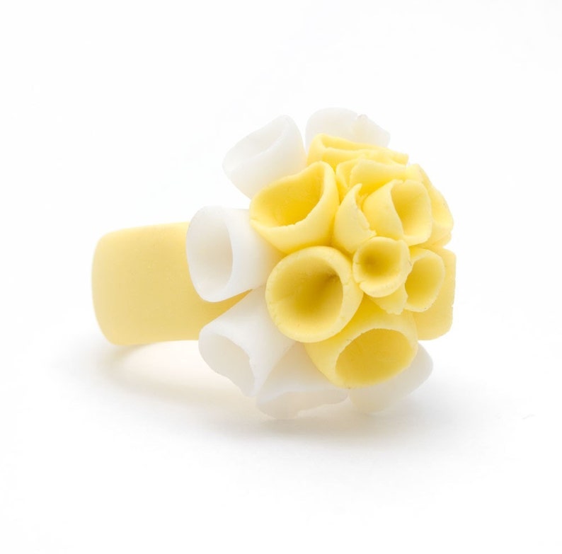 Flower Statement Porcelain Ring Yellow and White