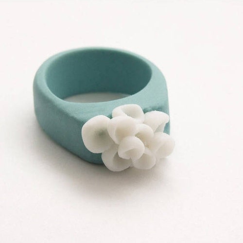 Pastel Turquoise Porcelain Ring with Cluster White Flowers - Los Cabos