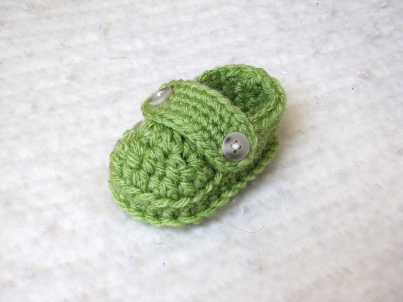 Green Crocheted Baby Loafers, Baby Booties, Baby Shoes, Infant Booties, Spring Baby Booties, Gender Neutral Baby Gift image 3