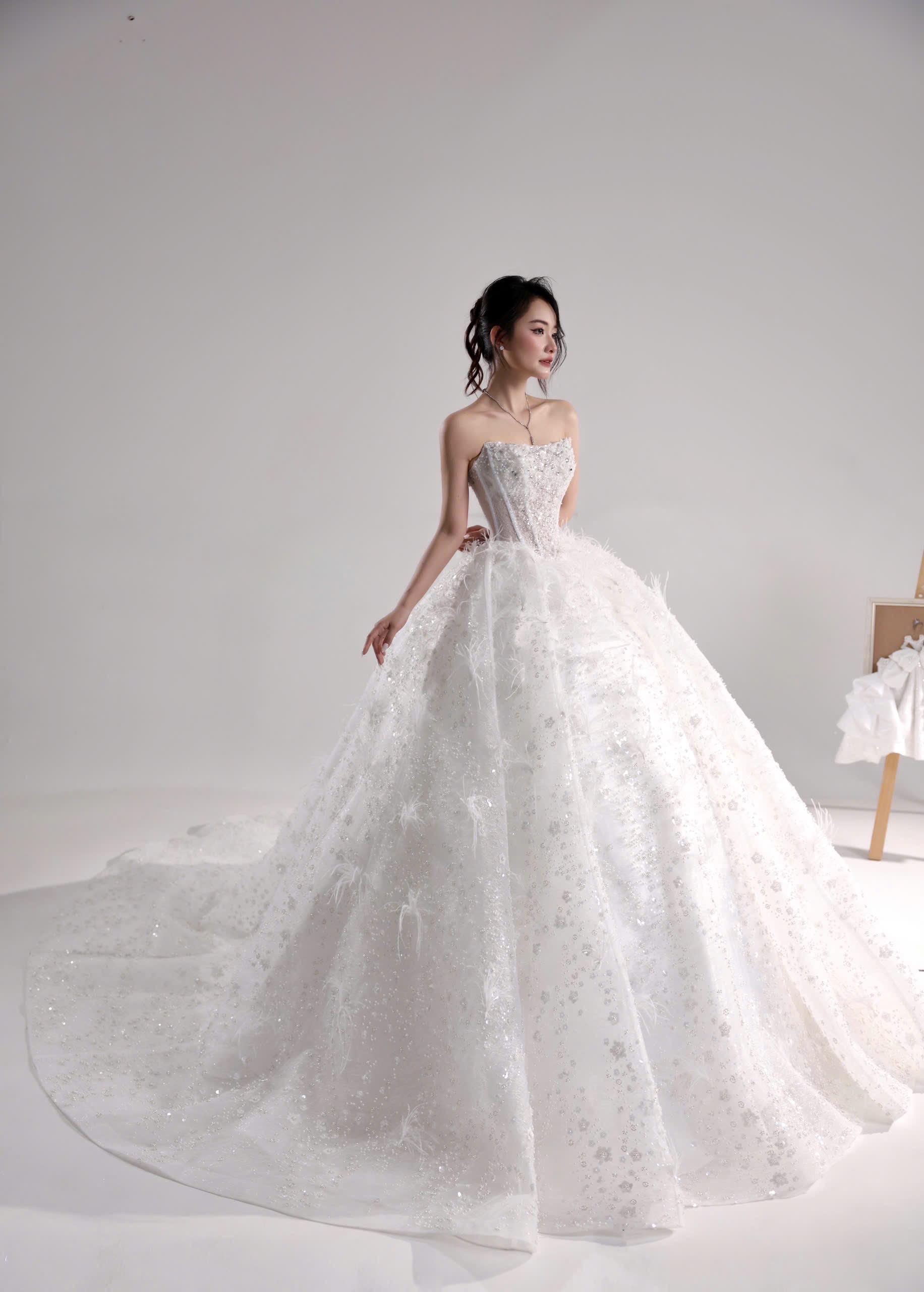 Vestido de novia glamoroso - Etsy México, image size:1832x2560