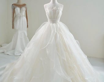 Romantic Sweetheart Tulle Wedding Gown – Dreamy Cloud-Inspired Skirt, Puffy Ruffled Skirt, Unique Princess ball gown, custom made by Lisa