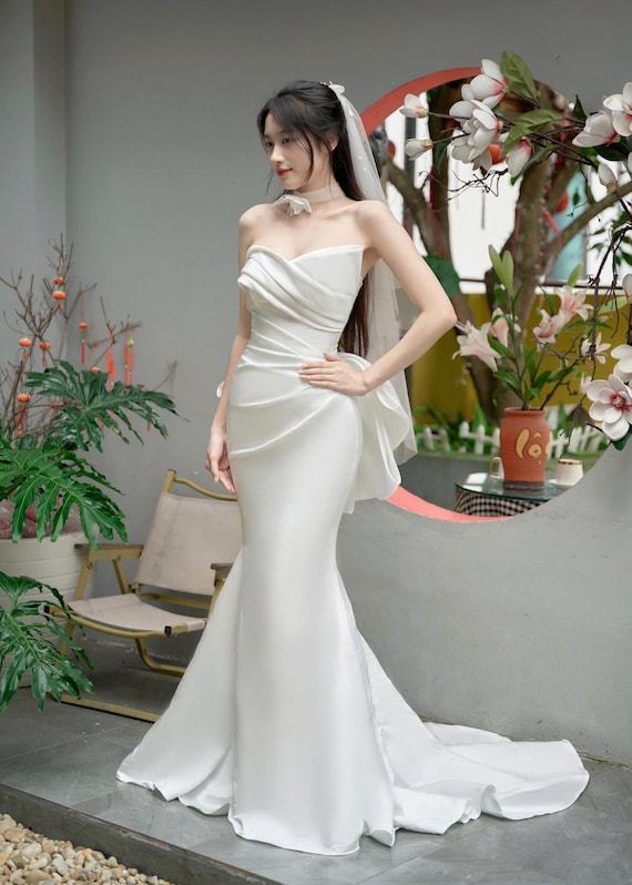 strapless draped satin mermaid wedding dress White Strapless Satin Long Mermaid Wedding Dress Diamond White / 4