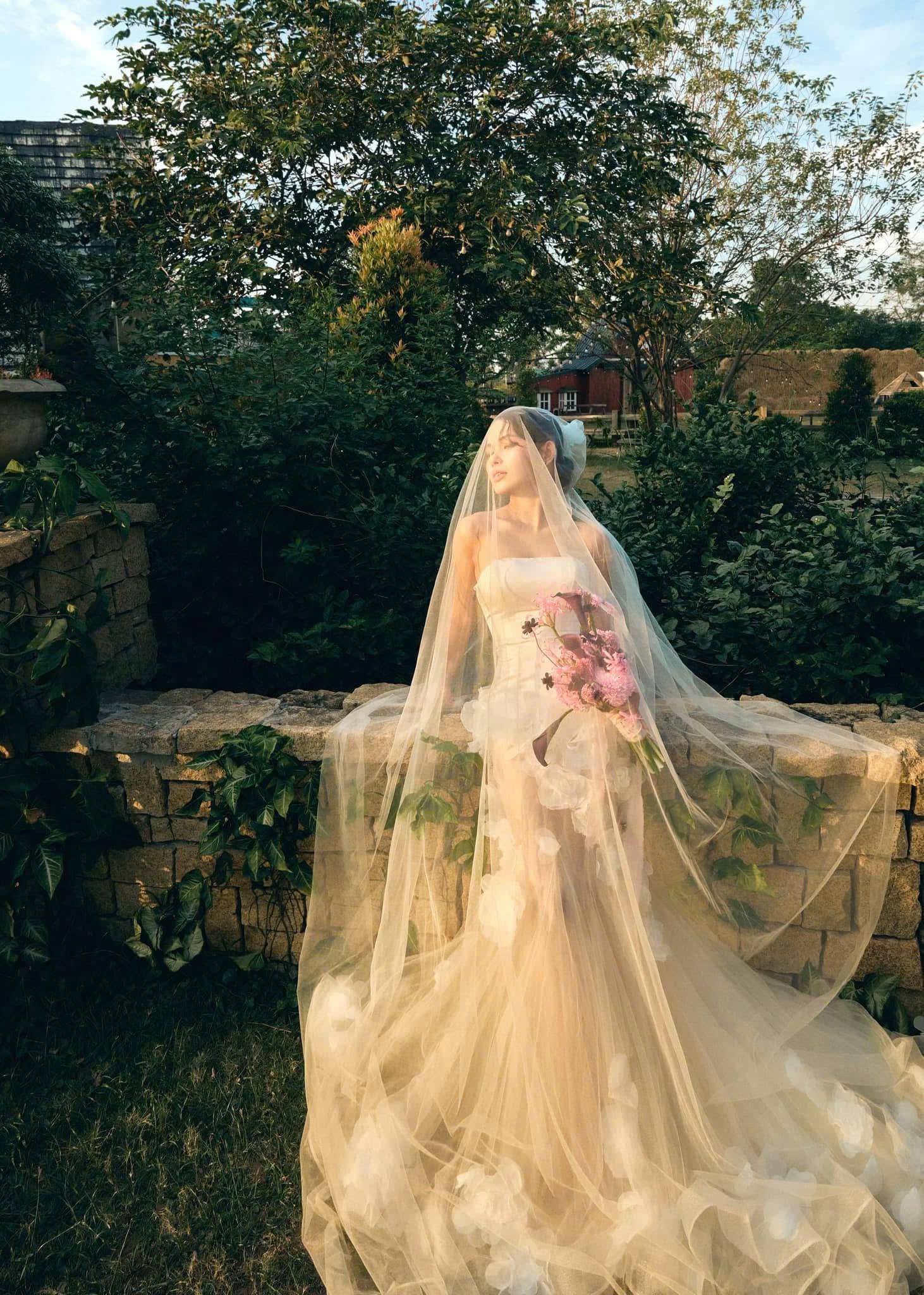 Gorgeous satin Strapless Bridal Gown with Hand-applique Floral, princess wedding dress with flower, custom made any size, Lisa Bridal