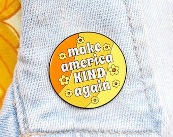 Emaille reversspeld van Make America Kind Again