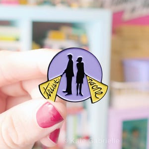 Trust no one X-Files enamel lapel pin