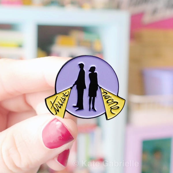 Trust no one X-Files enamel lapel pin
