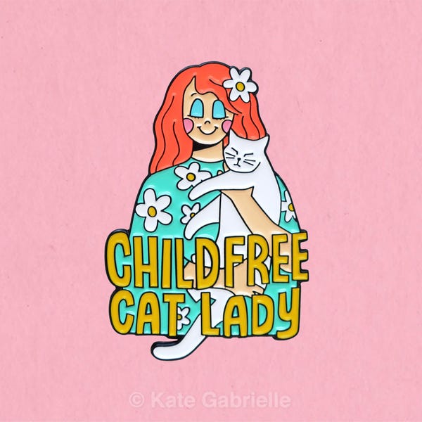 チャイルドフリーのキャットレディのエナメルラペルピン