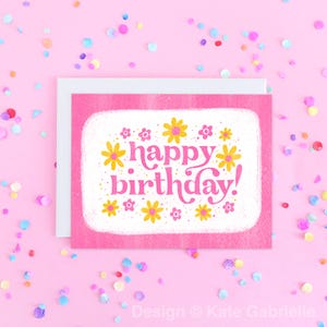 Cartão de felicitações floral com inspiração retrô vintage e feliz aniversário