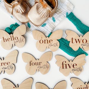 Baby Girl Milestones, Wooden Bow Baby Monthly Milestones, Photo Prop, Fresh 48 Photos, Baby shower Gift, New Mom Gift, Newborn Gift New Baby