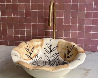 花形セラミックシンク｜手描きの白い花柄洗面器｜バスルーム用洗面器