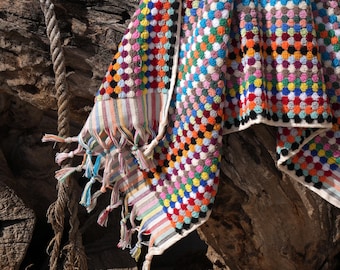 Handwoven Turkish Cotton Hand Towel: Soft & Absorbent Bath Decor