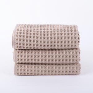 Waffle Weave Turkish Cotton Towel: OEKO-TEX Certified, Absorbent Bath & Beach