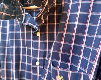 Camisa de botões com gola franzida repaginada, roupa reciclada, estilo preppy, casual, Ralph Lauren, J.Crew, LL Bean.