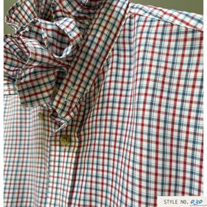 Omarbetad Ralph Lauren skjorta med volangkrage Återvunna kläder Preppy Style Casual Wear