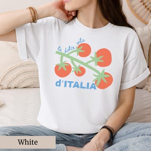 Tomato Girl Summer T-Shirt Italian Summer Comfort Colors Tee La Dolce Vita Tomato Shirt Retro Foodie Shirt Cute Summer Aesthetic Tee