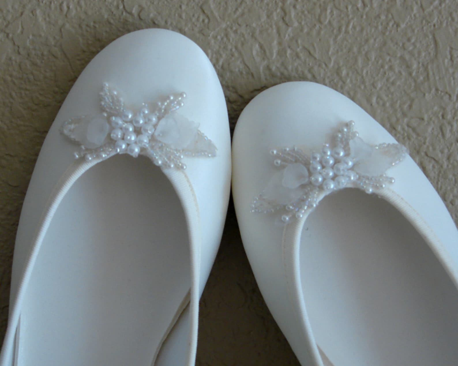 ready to ship. size 9. bridal shoes. wedding ballet slippers. hand adorned bridal flats.