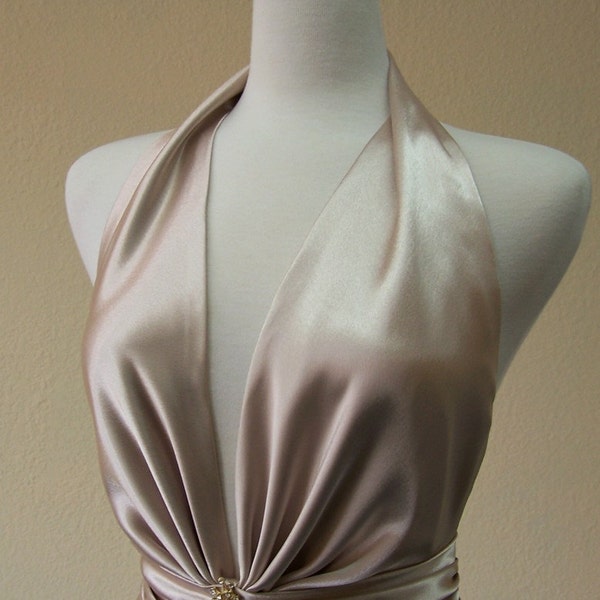 READY TO SHIP. Daphnie - Retro Glamour Wedding Dress. Slender, flattering fit. BEAUTIFUL style.