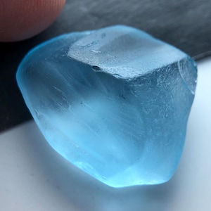 Natural Sky Blue Topaz Rough 26.20 Ct | Radiated | Single Stone | Facet Grade | Cutting Rough Gemstone.