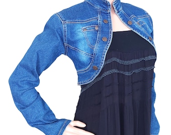 Vintage Denim Bolero Jacket Rolyan Jeans Wear, Open Front Shrug with Decorative Buttons, Cropped Y2K Festival Blue Jeanwear Layering