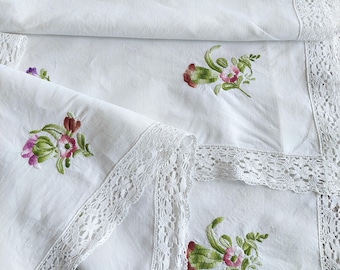 Vintage White Linen Tablecloth Floral Bouquet Embroidered Pattern Hand Crochet Lace Trim Kitchen Dining Table Cloth Cover for Square Table