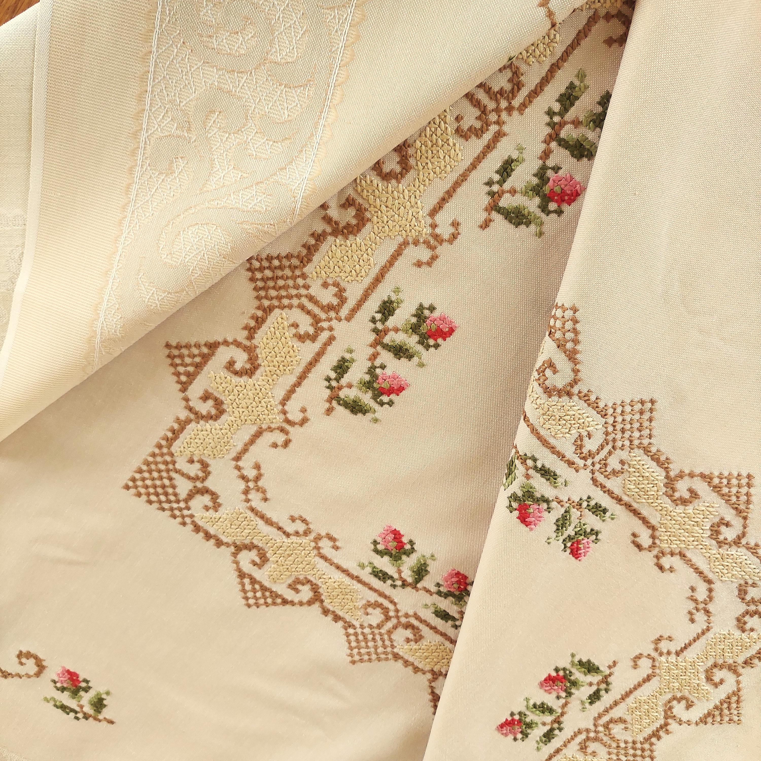 Tovaglia con ricamo floreale | SHEIN ALIA