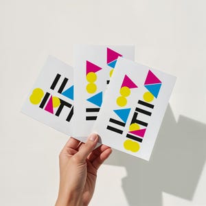 Biglietto di auguri di compleanno A5 e A6 - Confezione da 10 - Buon compleanno in tipografia astratta e colori CMYK brillanti