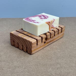 Wooden Soap Holder - soap holder vintage - soap holder kitchen - shower soap holder - bar soap decor - rustic wood decor - wooden soap tray
