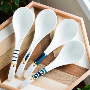 Japanese Ceramic Ramen Spoons: Porcelain Soup Ladle, Elegant Tableware