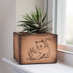 Laser Engraved Cedar Planter for Indoor Plants | Pet Lover | Cat Engraved | Handmade
