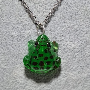 Frog Charm Necklace - Choose your chain