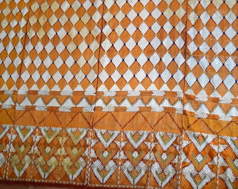 Early 20th century Phulkari shawl/Punjab embroidered textile/antique wedding shawl/Indian wedding shawl/ ochre white green silk bagh