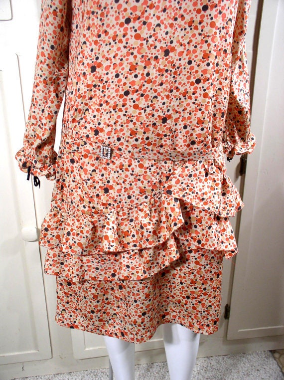 Vintage 1920s day dress/peach coral spotty dress/… - image 7